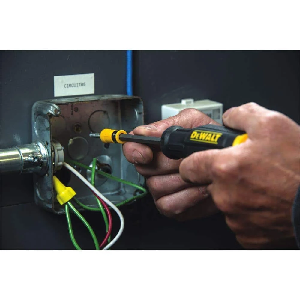 DEWALT Combination MAXFIT Screwdriver Set (4-Piece) - Image 6