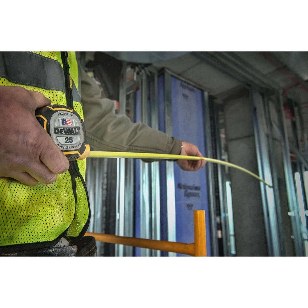 DEWALT 25 ft. x 1-1/4 in. XP Premium Tape Measure - Image 5