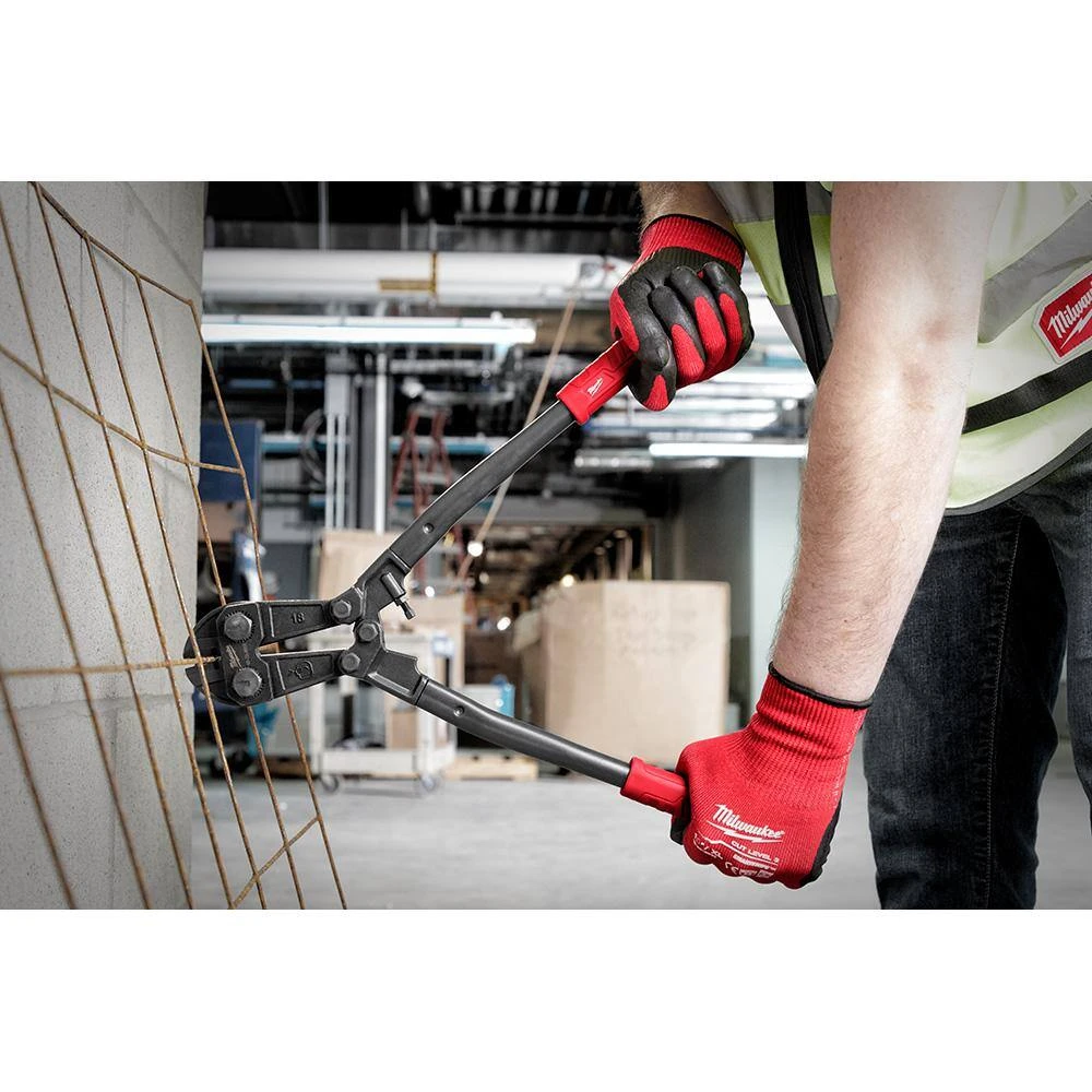 Milwaukee 18 in. Bolt Cutter with 3/8 in. Maximum Cut Capacity and 6-in-1 Wire Strippers Pliers - Image 4