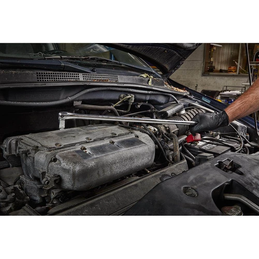 Milwaukee 1/2 in. Drive 24 in. Breaker Bar - Image 3