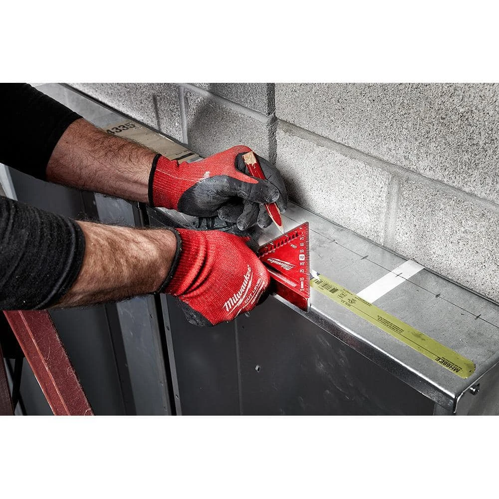 Milwaukee 7 in. Rafter Square and 4-1/2 in. Trim Square Set with FASTBACK Utility Knife (2-Pack) - Image 10