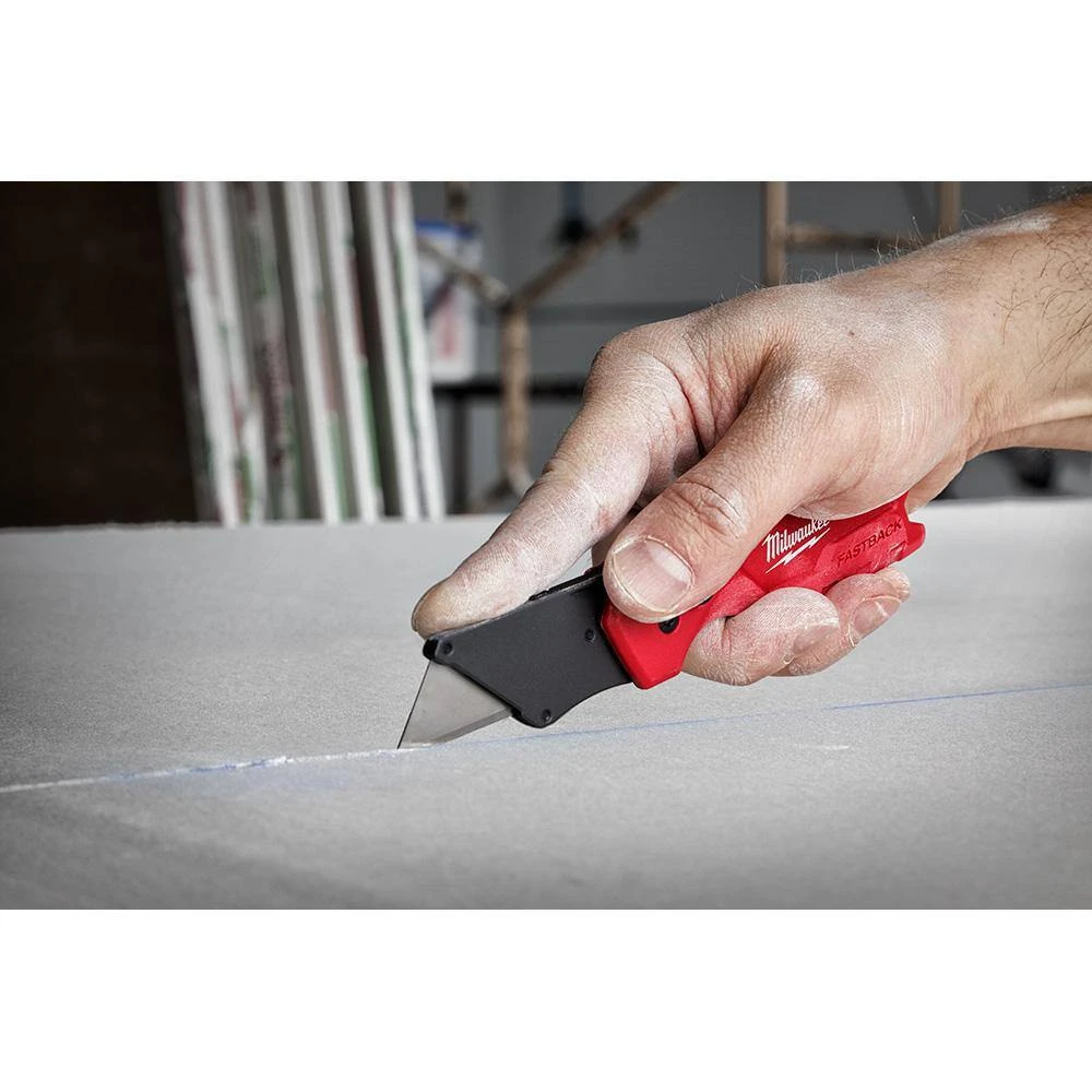 Milwaukee 7 in. Rafter Square and 4-1/2 in. Trim Square Set with FASTBACK Utility Knife (2-Pack) - Image 12