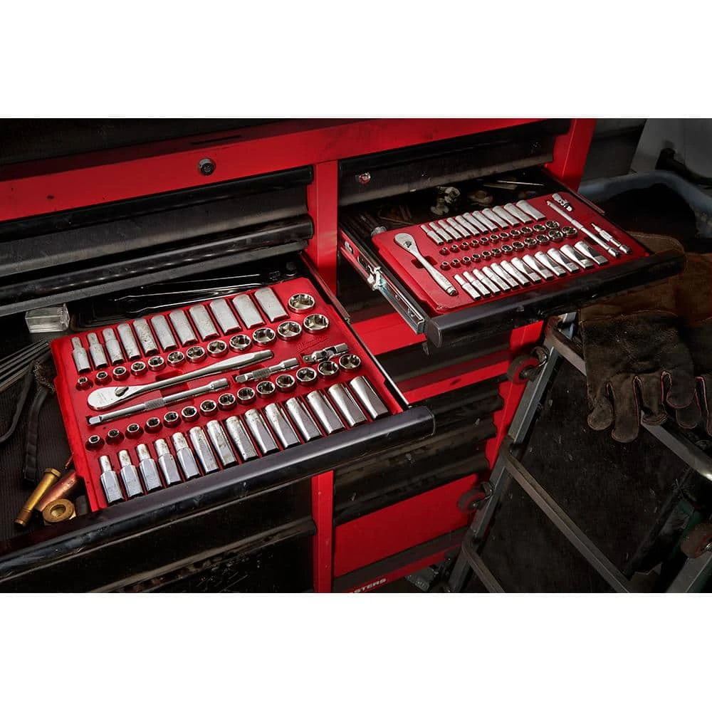 Milwaukee 3/8 in. and 1/4 in. Drive SAE/Metric Ratchet and Socket Mechanics Tool Set (106-Piece) - Image 9