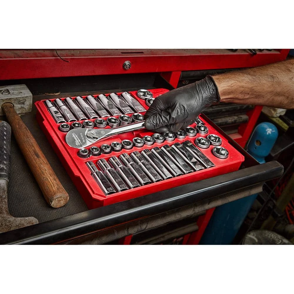 Milwaukee 1/2 in. Drive SAE/Metric Ratchet and Socket Mechanics Tool Set (47-Piece) - Image 8
