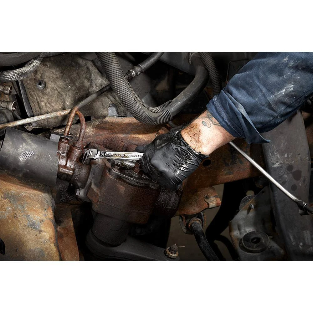 Milwaukee 144-Position Flex-Head Ratcheting Combination Wrench Set Metric with Screwdriver Set (17-Piece) - Image 9