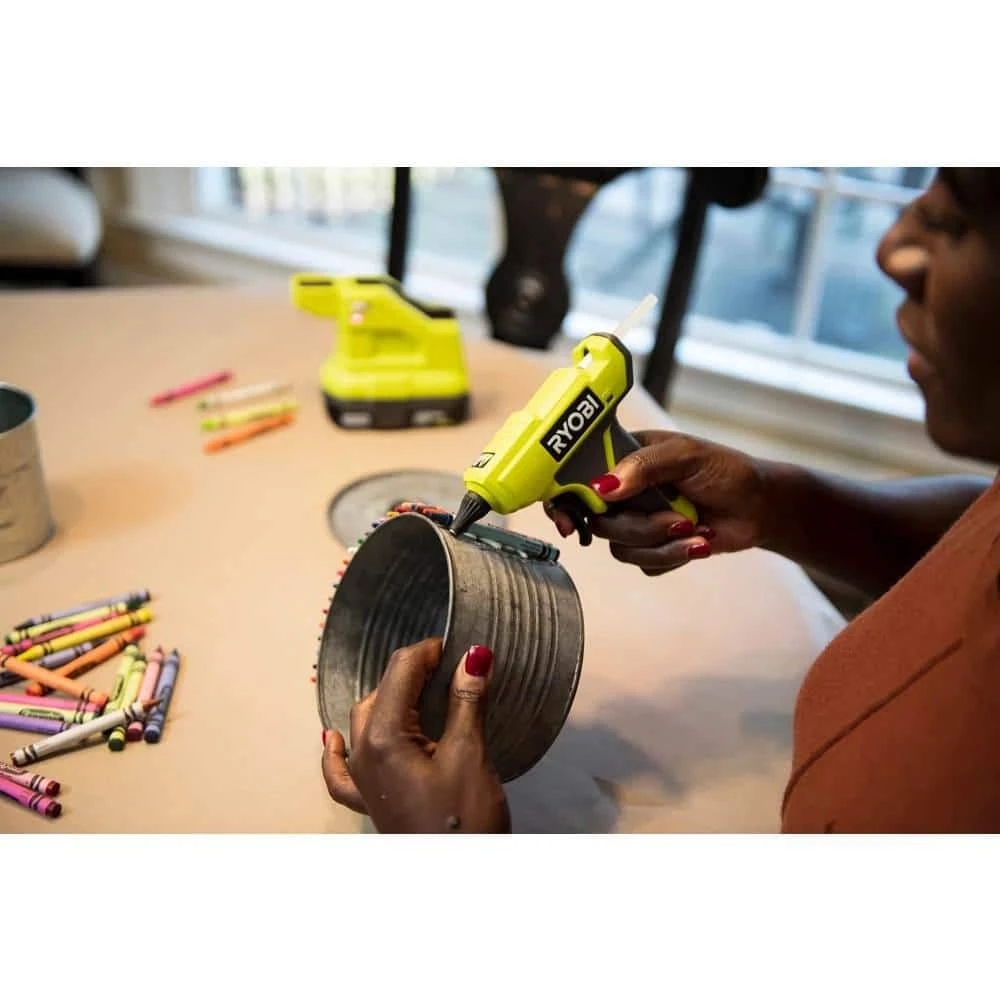 RYOBI ONE+ 18V Cordless Compact Glue Gun (Tool Only) - Image 10